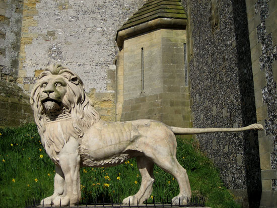 lion, Arundel